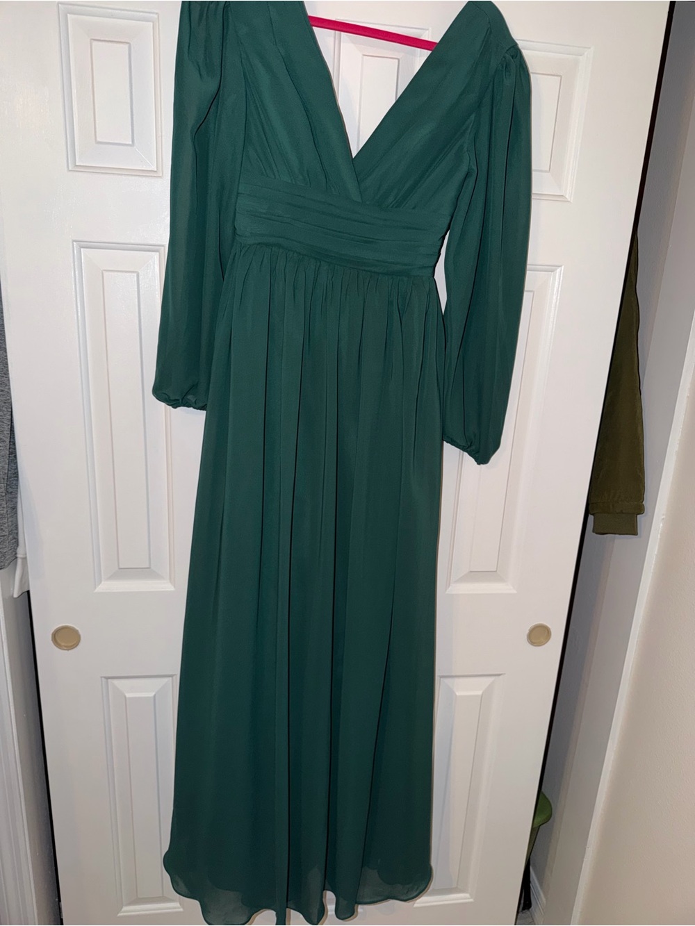 Forest Green V-Neck Long Sleeve Maxi Dress